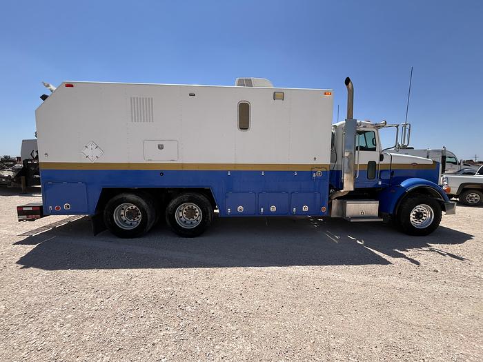 Used 2011 Peterbilt 367 Texas Wireline Truck