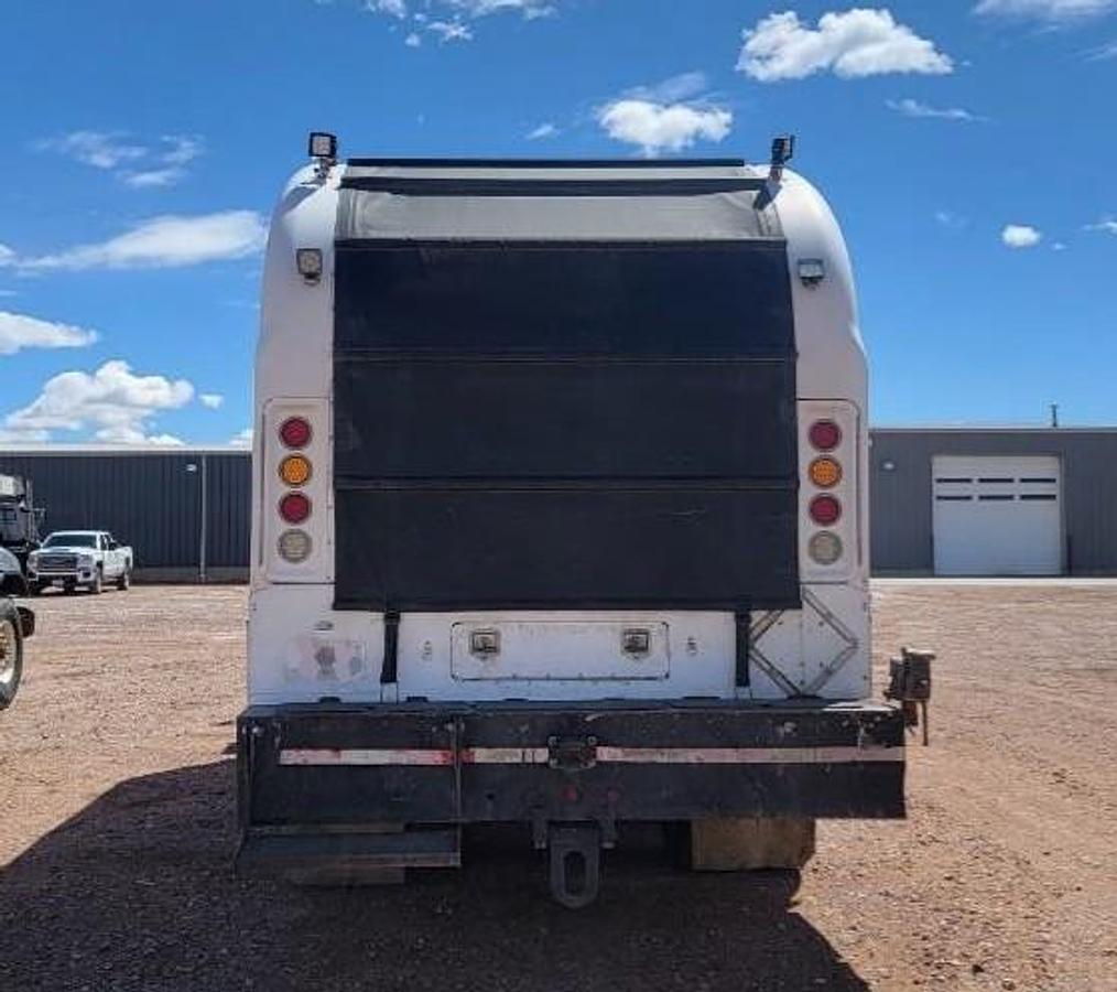Used 2008 Peterbilt Wireline Truck