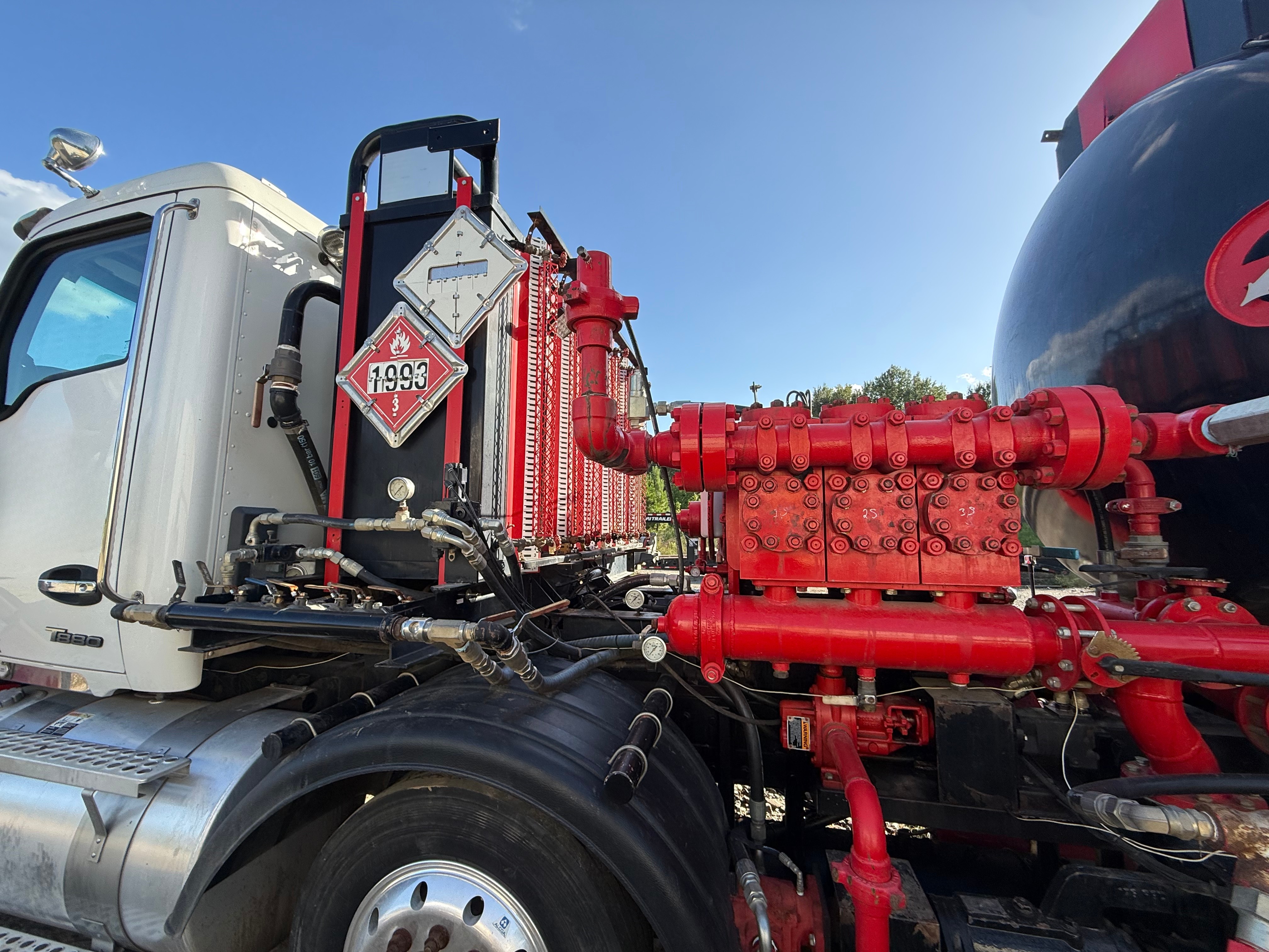 Used 2022 Kenworth T880 5k Pump Truck