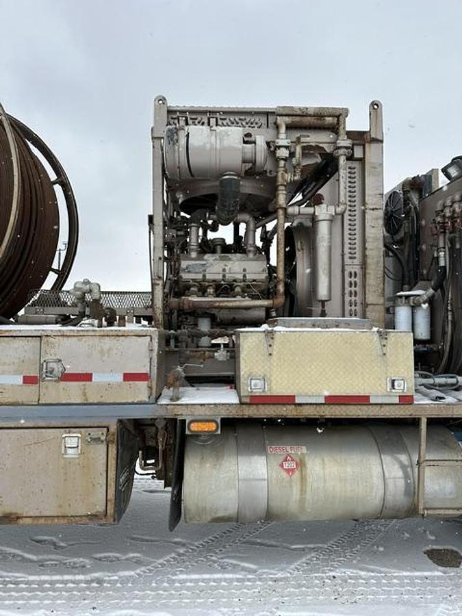 Used Kenworth T800 Body Load Coil Tubing Unit