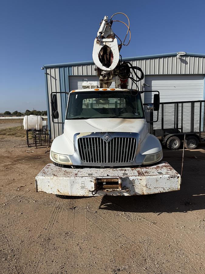 Used 2007 International 4300 DT466 Anchor Truck with Pull Test Machine