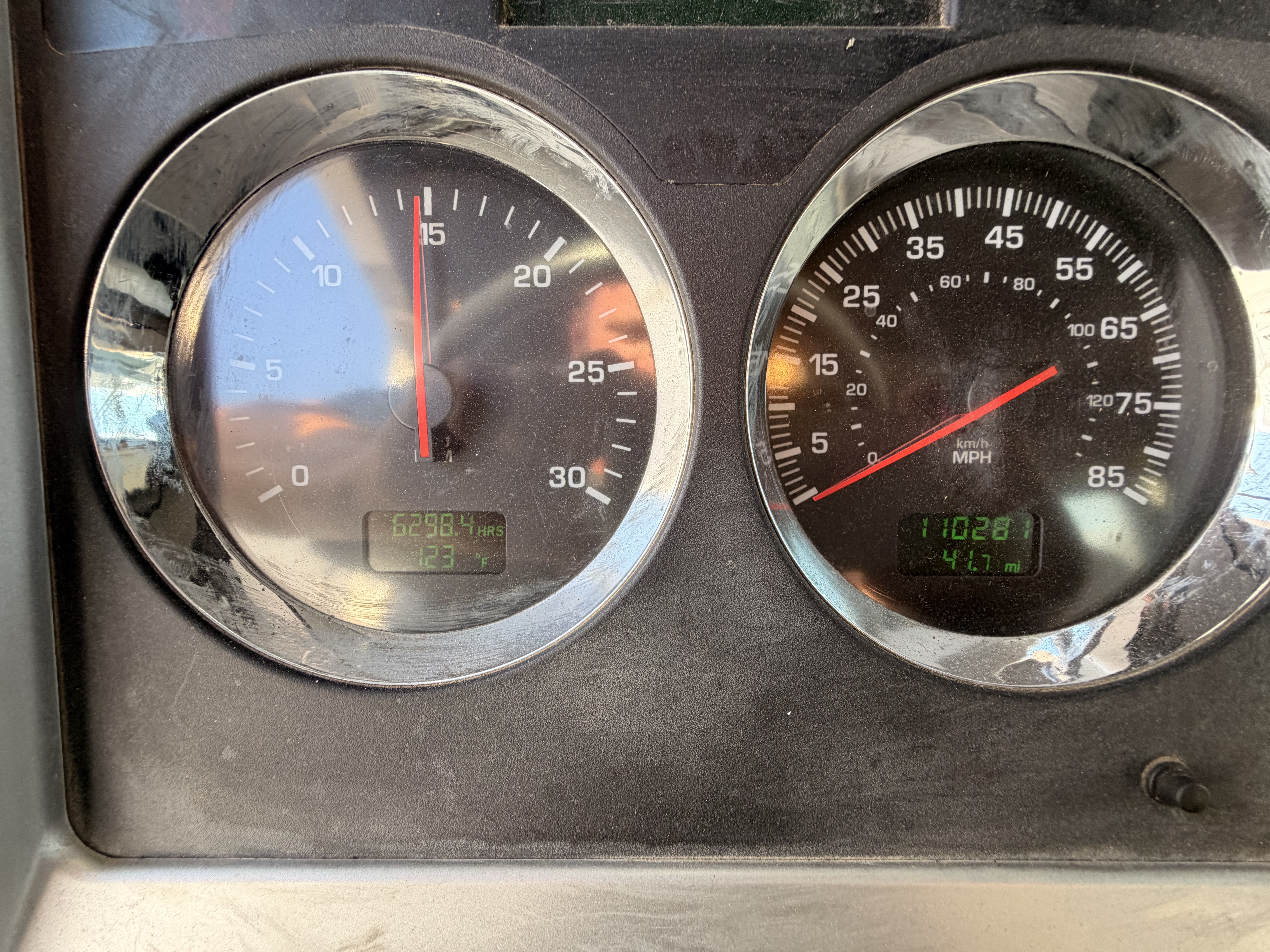 Used 2014 Kenworth T4 Wireline Truck