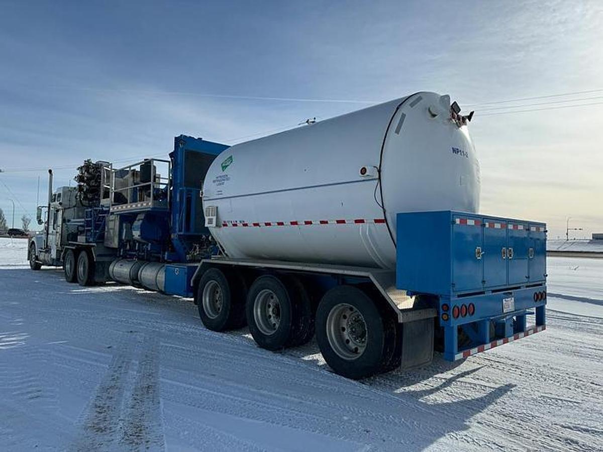 Used High Rate 840K Nitrogen Pumper Tractor and Trailer