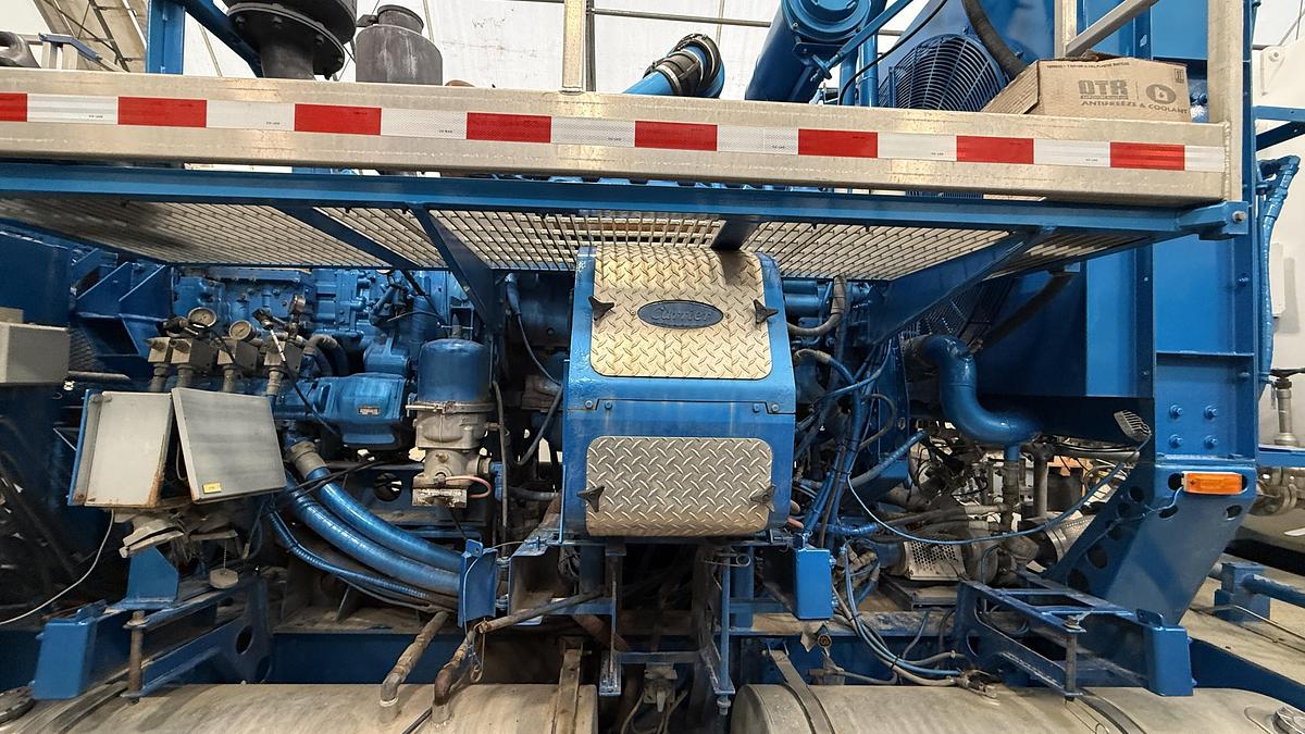 Used High Rate 840K Nitrogen Pumper Tractor and Trailer