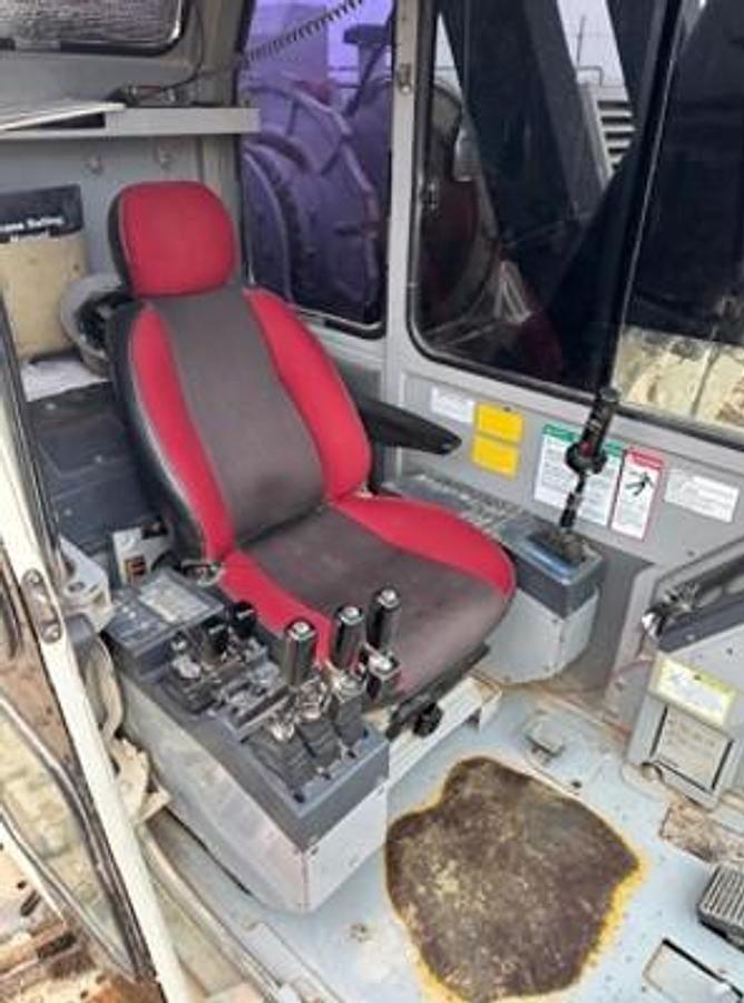 Used 2011 Linkbelt 110-T Crawler