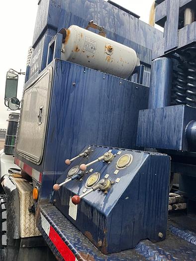 Used 2005 Kenworth  T800 8x4 Twin Steer CTU