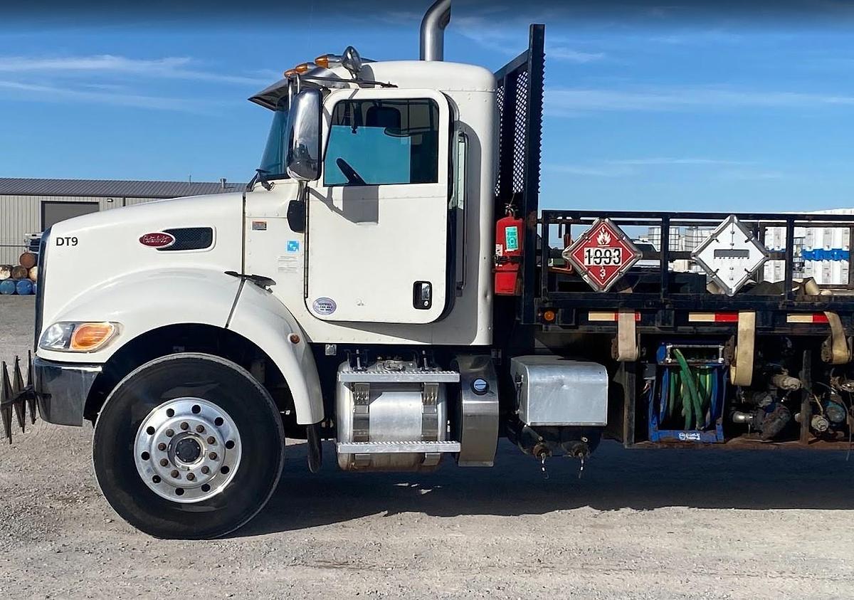 Used 2019 Peterbilt 348 Chemical Delivery Truck