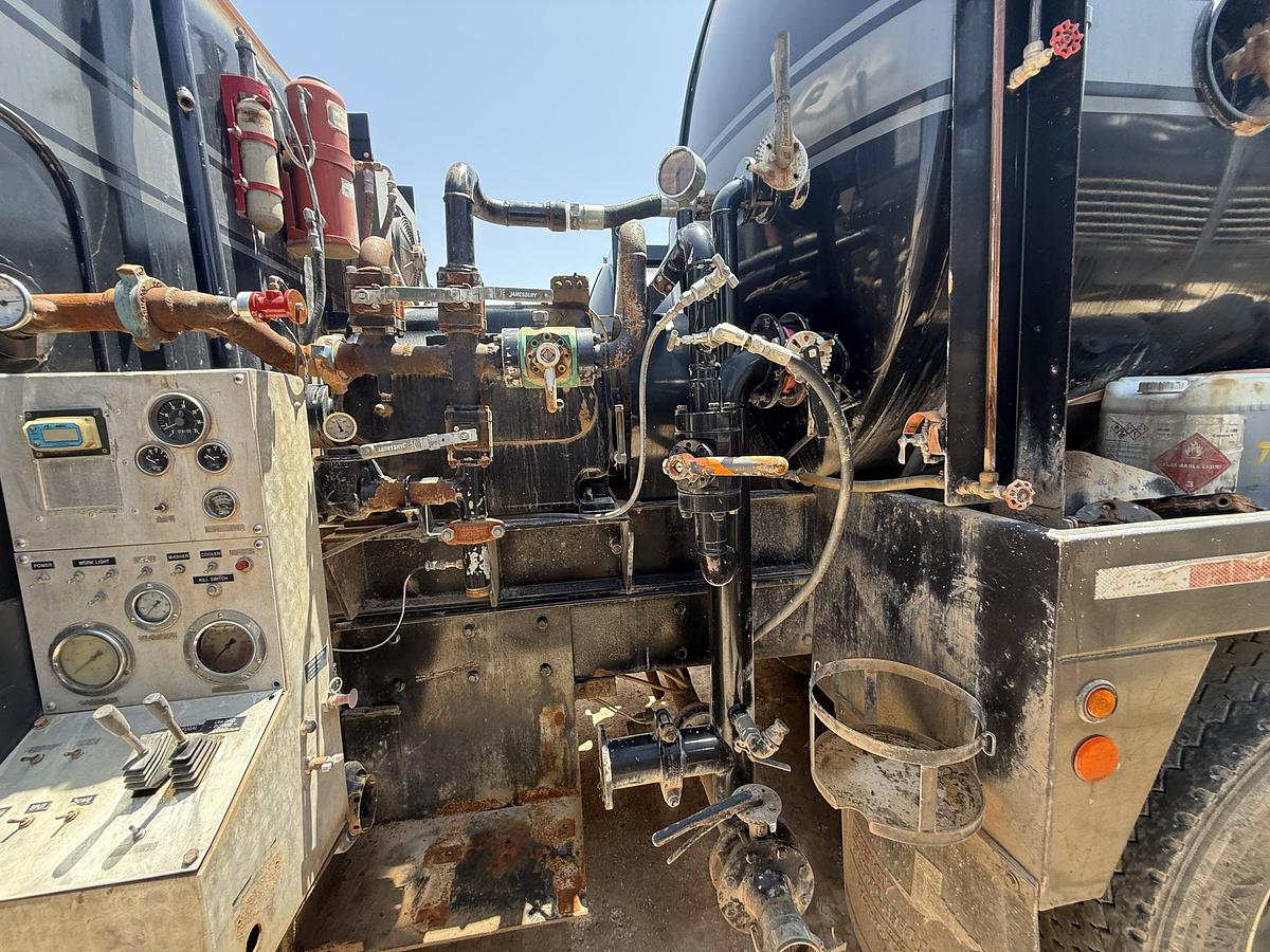 Used 2008 Kenworth T800 Hot Oil Trucks