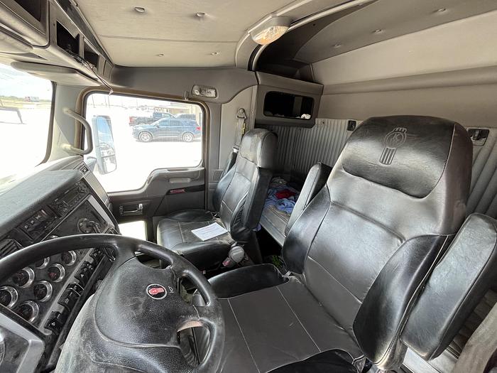 Used 2013 Kenworth Wireline Truck