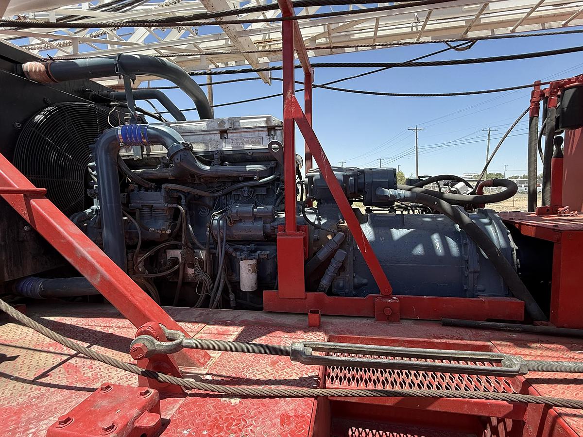 Used 2007 Crown CE 600 Well Service Rig