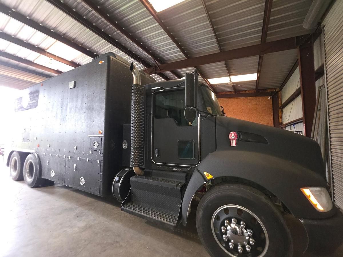 Used Kenworth T800 Wireline Truck Package