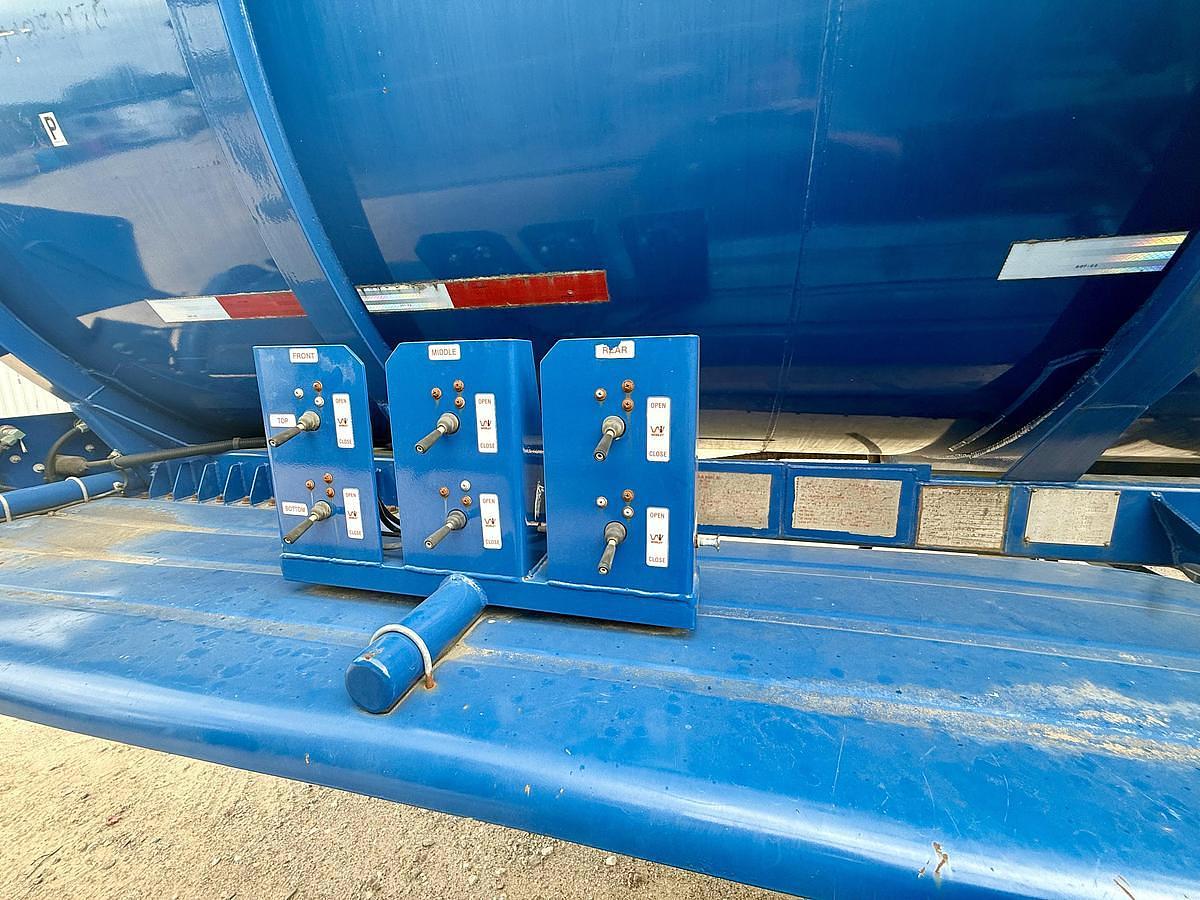 Used 2018 Worley 8,000 Gallon Acid Transport Trailer