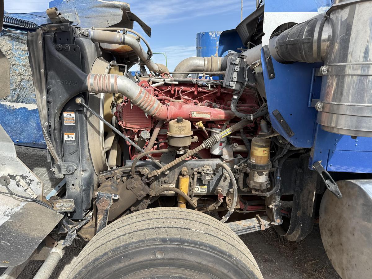 Used 2011 Kenworth Bobtail Pump Truck