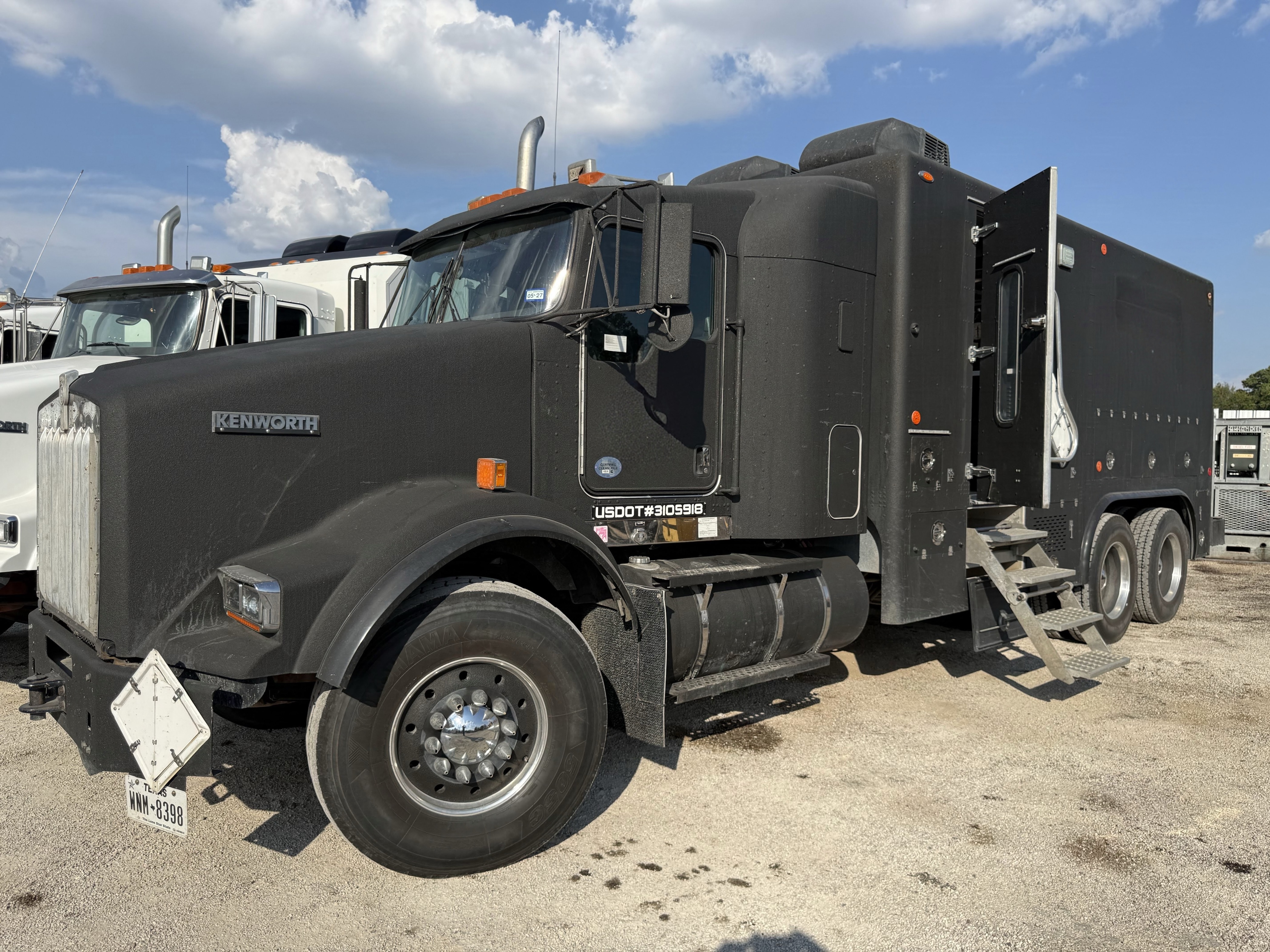 Used 2018 Kenworth T800
