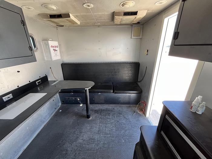 Used 2014 CAT CT660 Wireline Truck