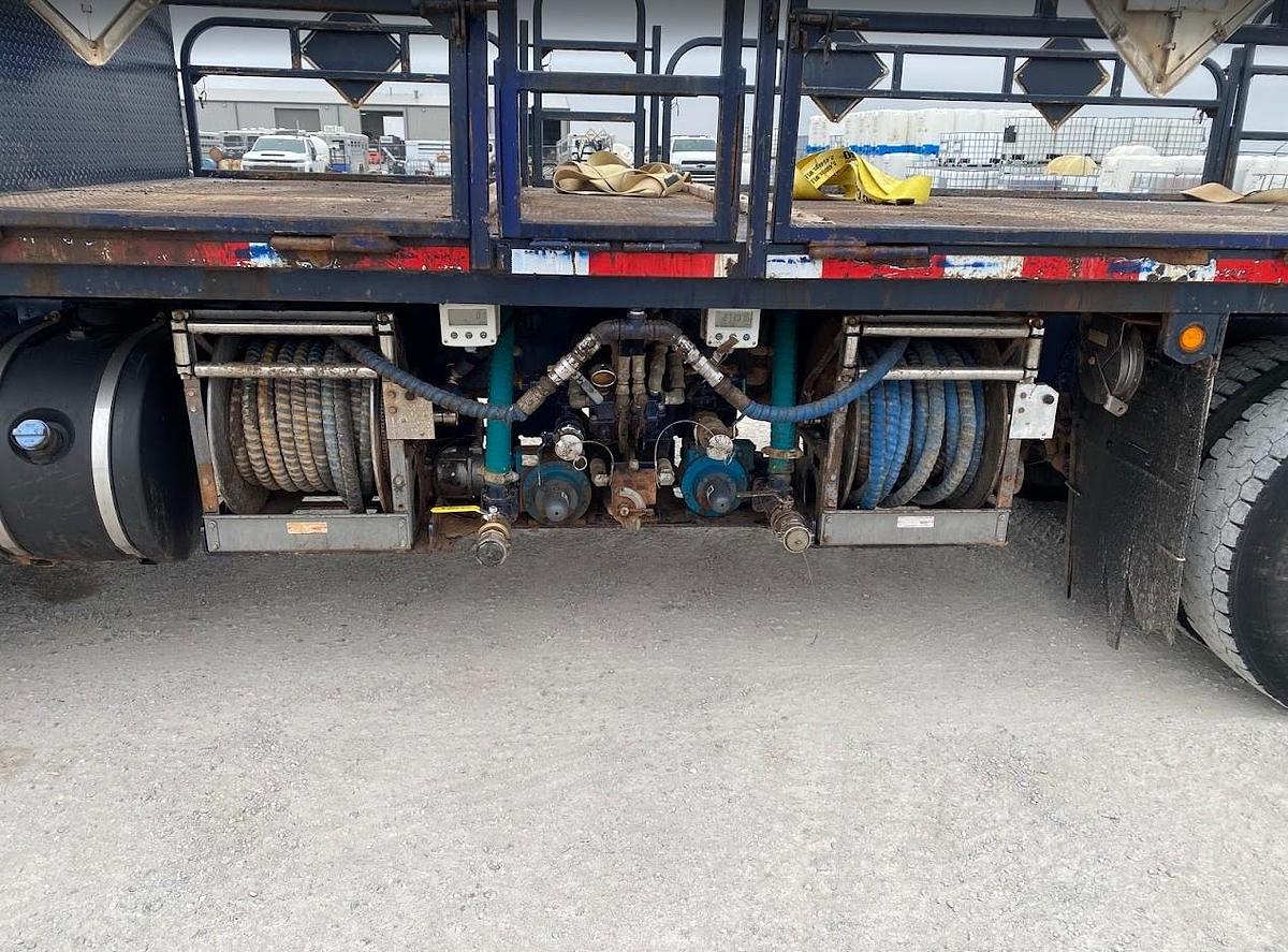 Used 2015 Peterbilt 348 Chemical Delivery Truck