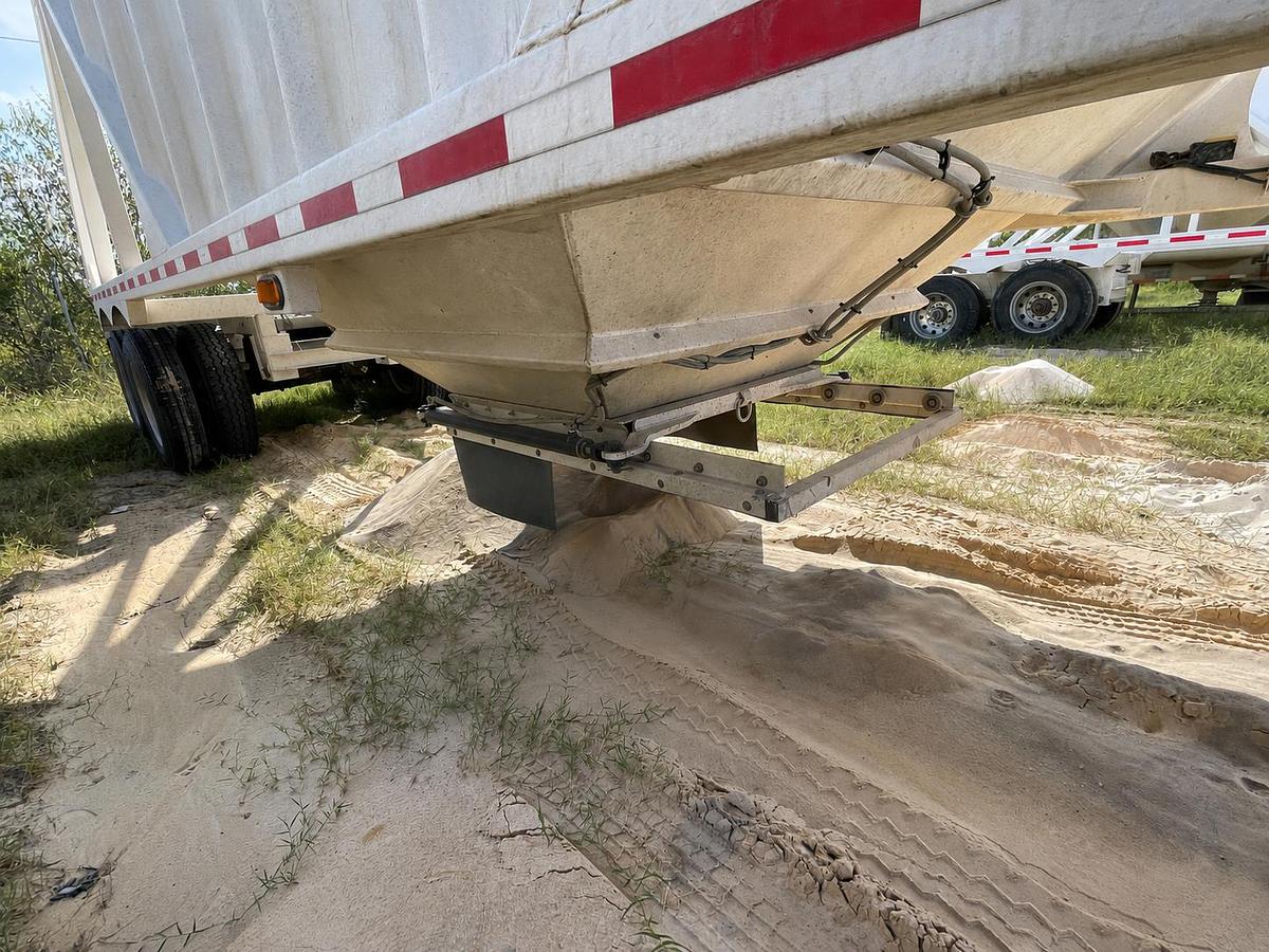 Used 2024 Puma Sandmaxx Trailers