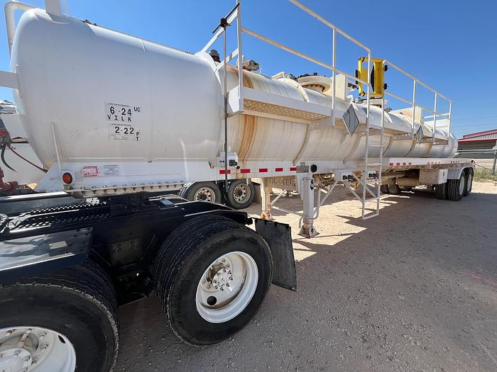 Used (1) Acid Pump Truck & (2) Trailers Package