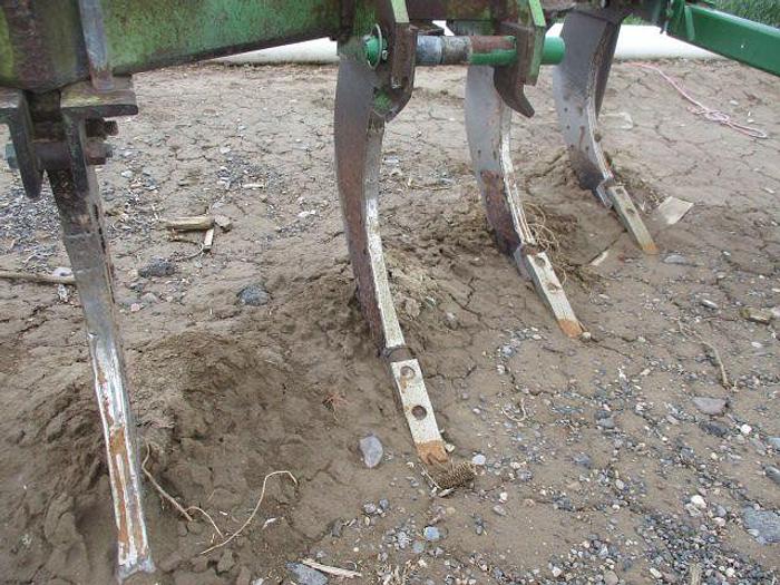 Used John Deere 90 Ripper - 7 Shank