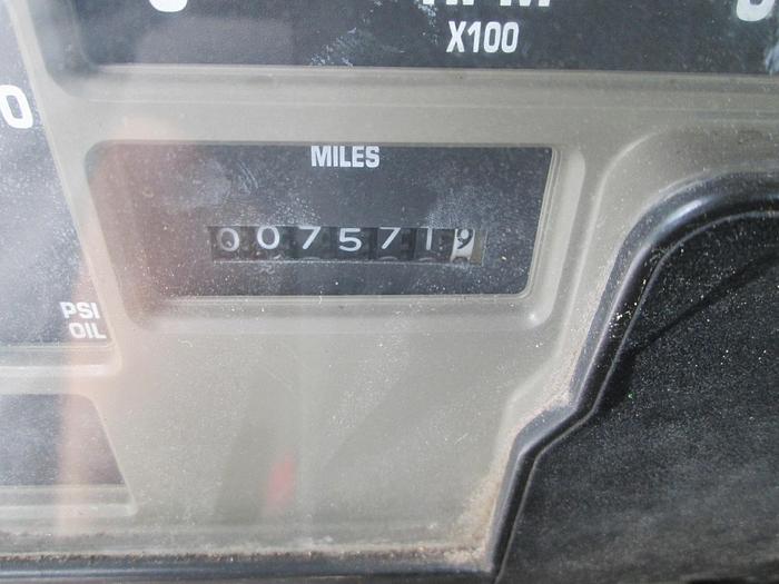 Used 2000 International 4700 Dump Truck