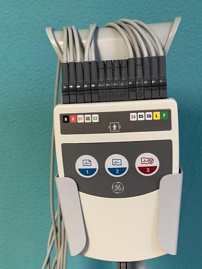 Gebraucht GE MAC 5500 HD EKG Gerät auf Trolley