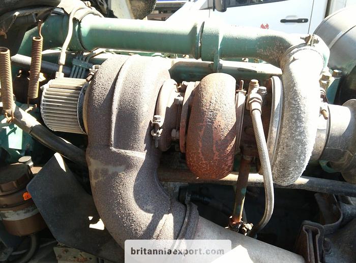 Used 1994 VOLVO F12 400 tractor unit