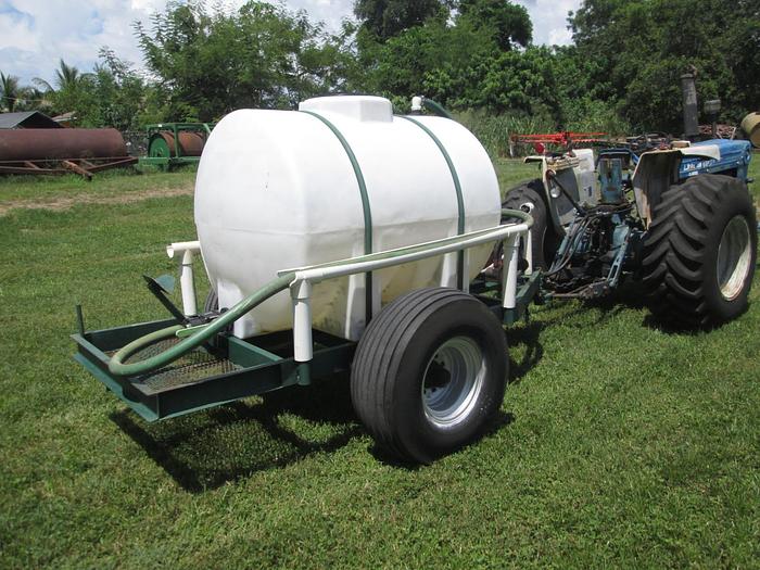 Used Pull Behind 525 Gallon Water Wagon