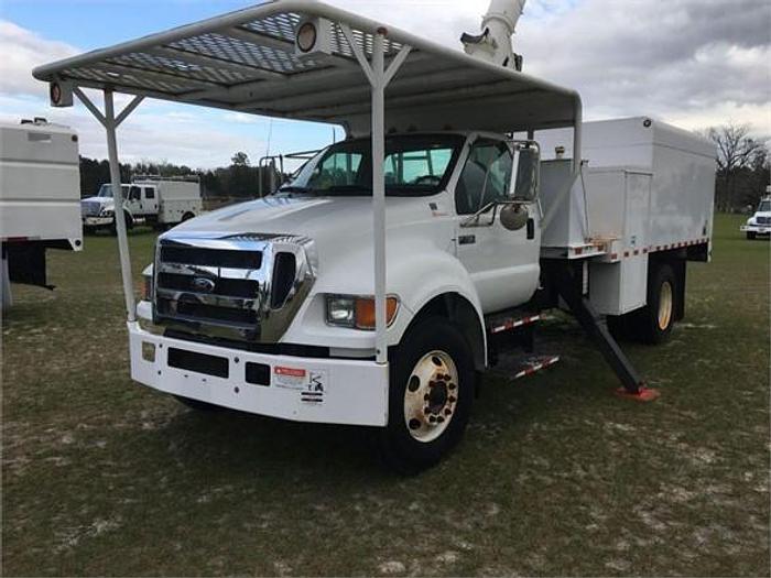 Used 2005 FORD F750 SD