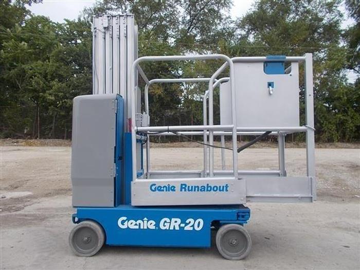 Used 2010 GENIE GR20 for Sale in Joliet, Illinois