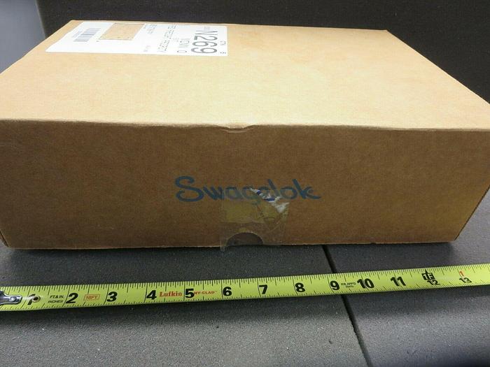 Swagelok, SS-44S6-33C, Ball Valve, Pneumatic Actuated, 3/8 In Tube,New,Open Box