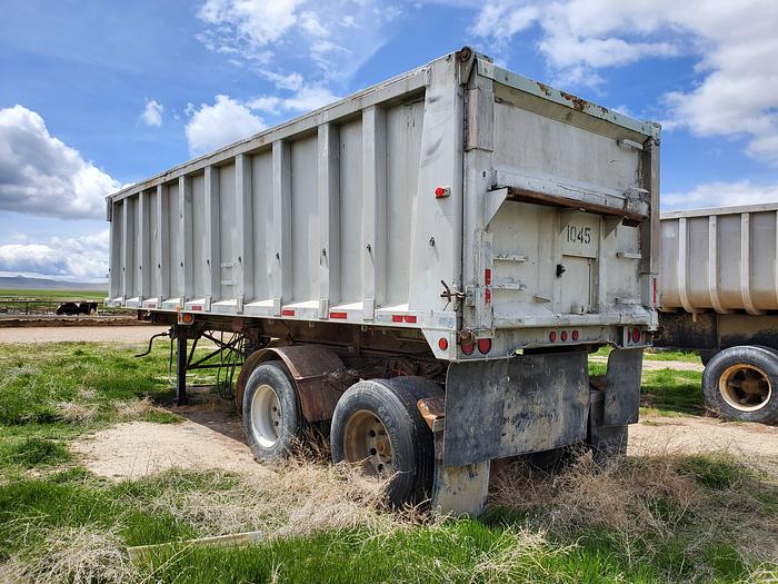 Used 1991 26' Fruehauf End Dump Trailer