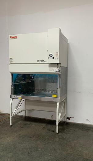 Used Thermo Forma Class II, A2 Biological Safety Cabinet Model:1284