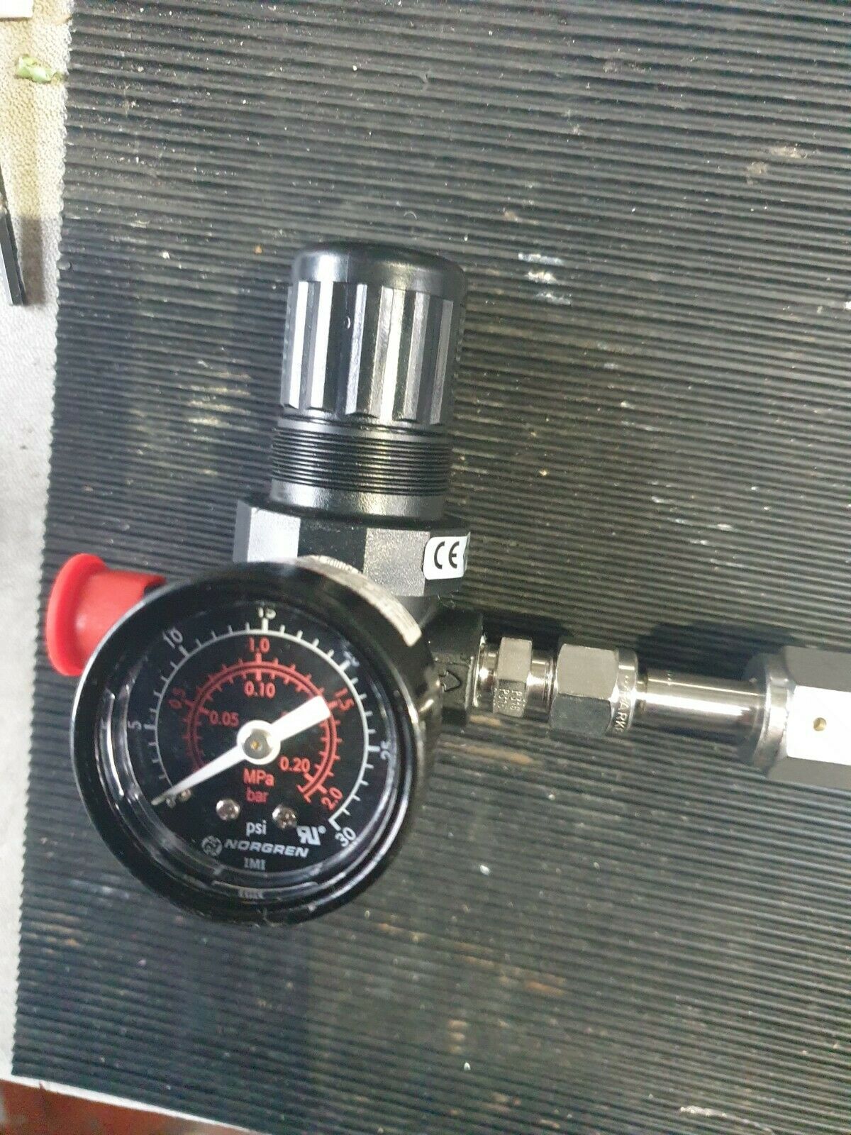 Used SWAGELOK   SS-BNV51-0 W/ R07-100-RGAA PLUS FITTINGS (rbd2.1b5)