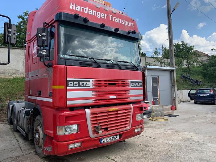 Used 2002 DAF 95.480 XF 6x2 EURO 3 MANUAL 10 TYRES