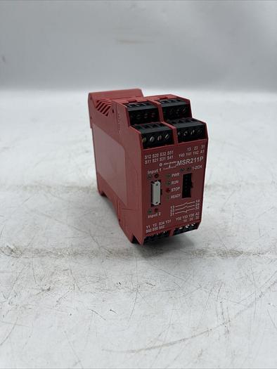 Used Allen Bradley Guardmaster Safety Relay 440R-H23177 Ser B MSR221P SAME DAY SHIP!
