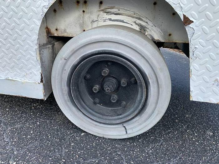 Used 2014 Cushman Tug