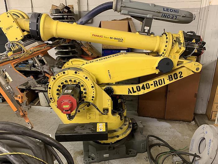 Used 2010 FANUC M900iA/260L 6 AXIS CNC ROBOT WITH R30iA CONTROLLER