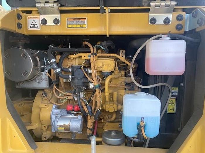 Used 2018 Caterpillar 307E2 w/ HYDRAULIC THUMB 