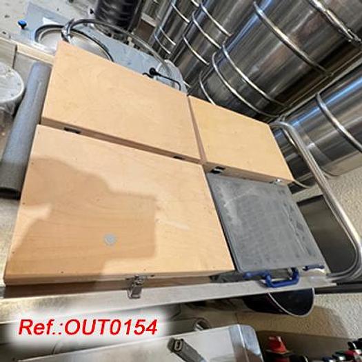 Usat MÀQUINA OMPLIDORA – TANCADORA DE CÀPSULES DE GELATINA DURA “DOTT BONAPACE” MODEL “IN-CAP” PER A POLS I PELLETS