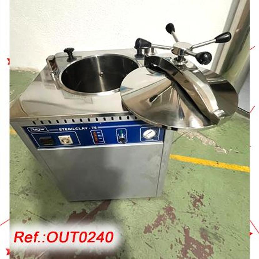 Used AUTOCLAVE DE INMERSIÓN "ROYPA" MODELO "STERICLAV-75" DE 75 LITROS APROX.