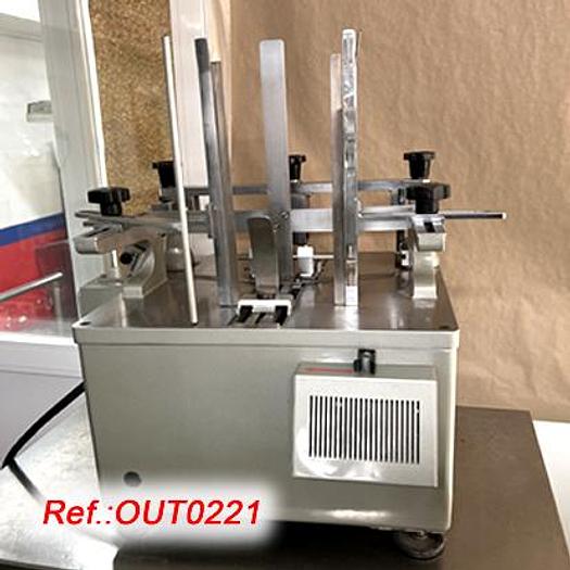 Used LOTEADORA DE ESTUCHES POR PRESIÓN CON CUADRO ELÉCTRICO