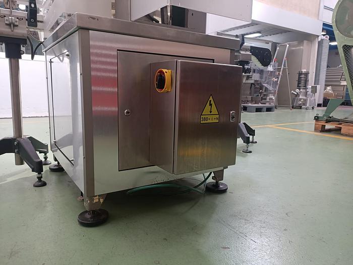 Used CERRADORA DE FRASCOS MONOBLOC "MECANOQUÍMICA" PARA CIERRE POR PILFER DE ALUMINIO