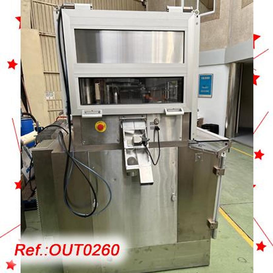 Used MÁQUINA DE COMPRIMIR “COURTOY” MODELO “R-100/36” DE 36 ESTACIONES CON CARGA FORZADA