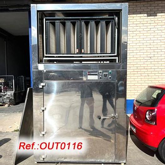 Used "GLATT LABORTECNIC" STAINLESS STEEL CABIN FOR AIR CLEANING OF PALLETS