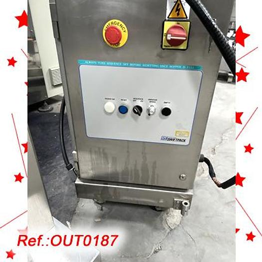 Used ELEVADOR CON VIBRADOR "IMA SWIFTPACK - SWIFTLIFT" CON TOLVA DE CARGA Y RUEDAS PARA CARGA DE PASTILLAS O CÁPSULAS A MÁQUINA DE BLISTER