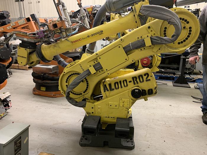 Used FANUC R2000iB/125L 6 AXIS CNC ROBOT WITH R30iA CONTROLLER