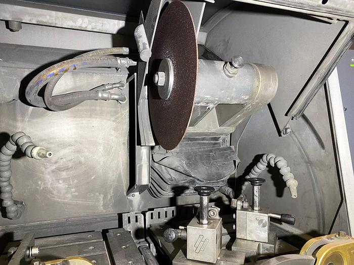 Used 2014 Struers Axitom Auomatic Cut-Off Saw