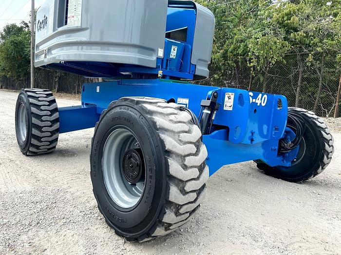 Used 2012 GENIE S-40