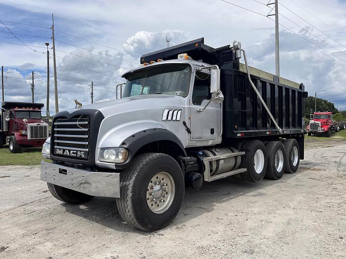 Used 2013 MACK GU173 Granite #5582