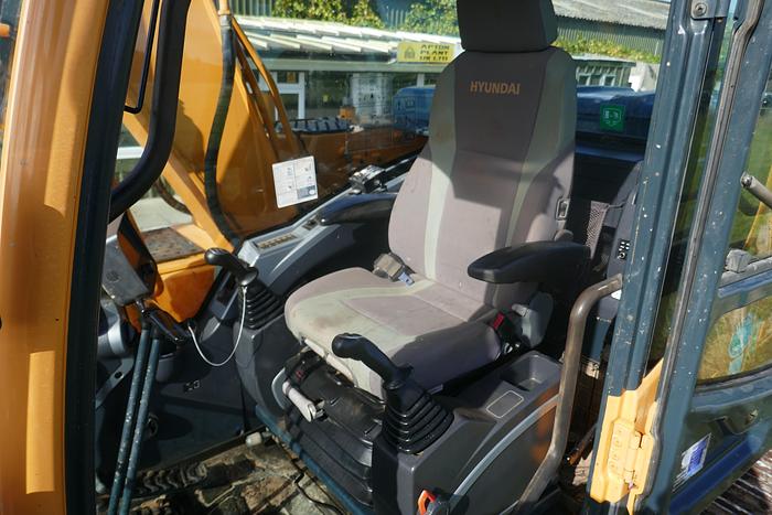 Used 2013 HYUNDAI ROBEX140 LC-9